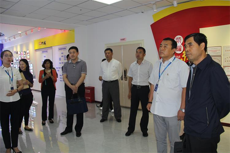 构建协调劳动关系，，，，共享企业文化建设